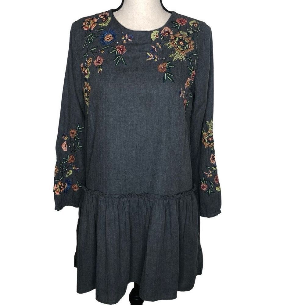 Zara Trafaluc Collection Gray Embroidered Shift Dress